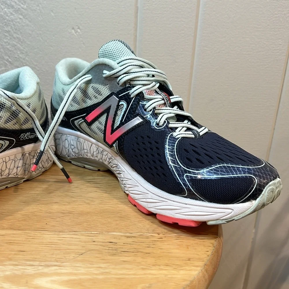 New Balance Women's W1260v6 Running Shoe
